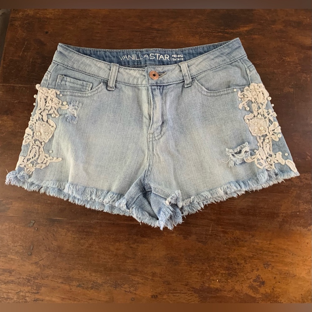 Vanilla Star juniors distressed denim shorts size 7